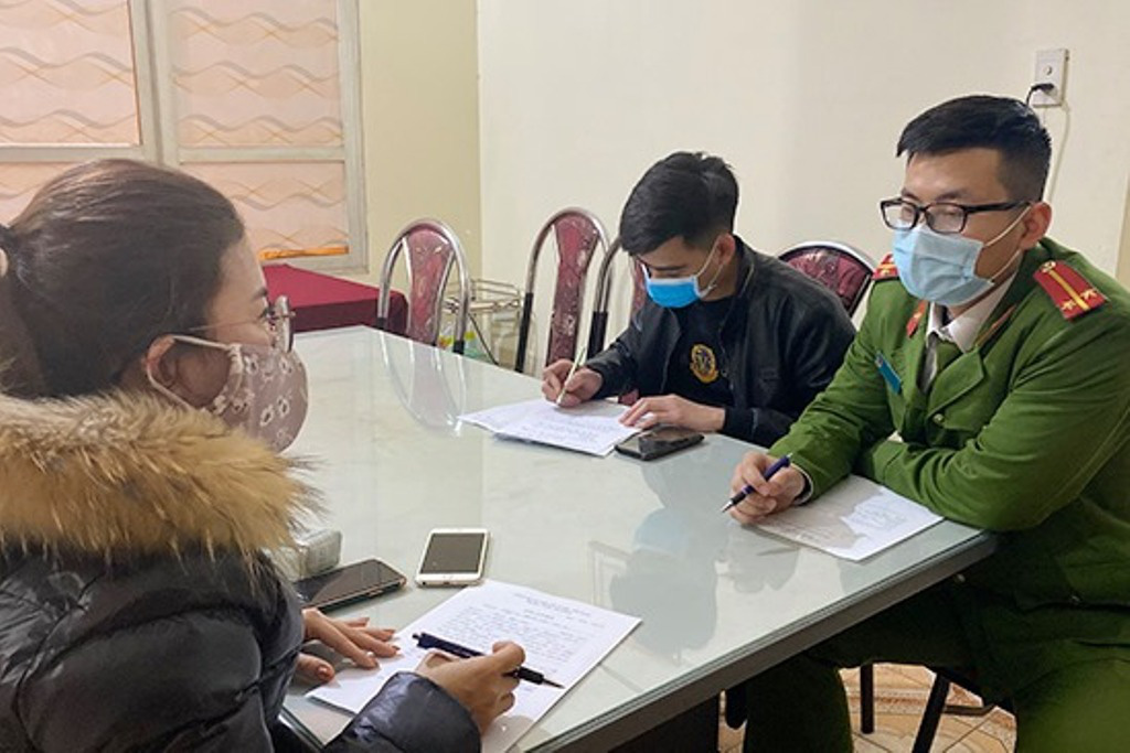 Tung tin "Có F1 ở Sơn La dương tính với Covid-19", 2 thanh niên bị phạt 15 triệu đồng