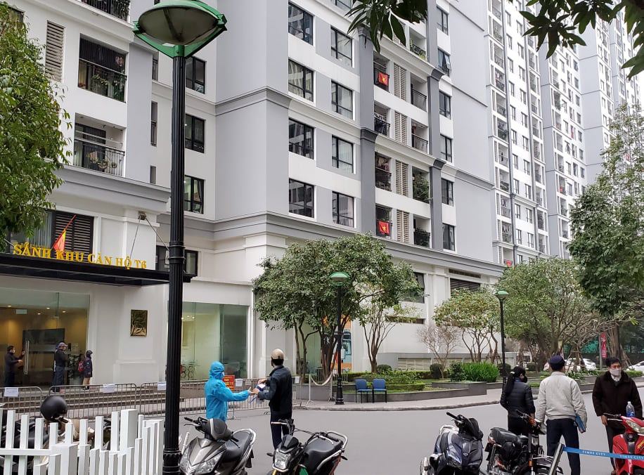 Ca Covid-19 mới ở Hà Nội sống ở chung cư cao cấp, đi sắm tết tại trung tâm thương mại