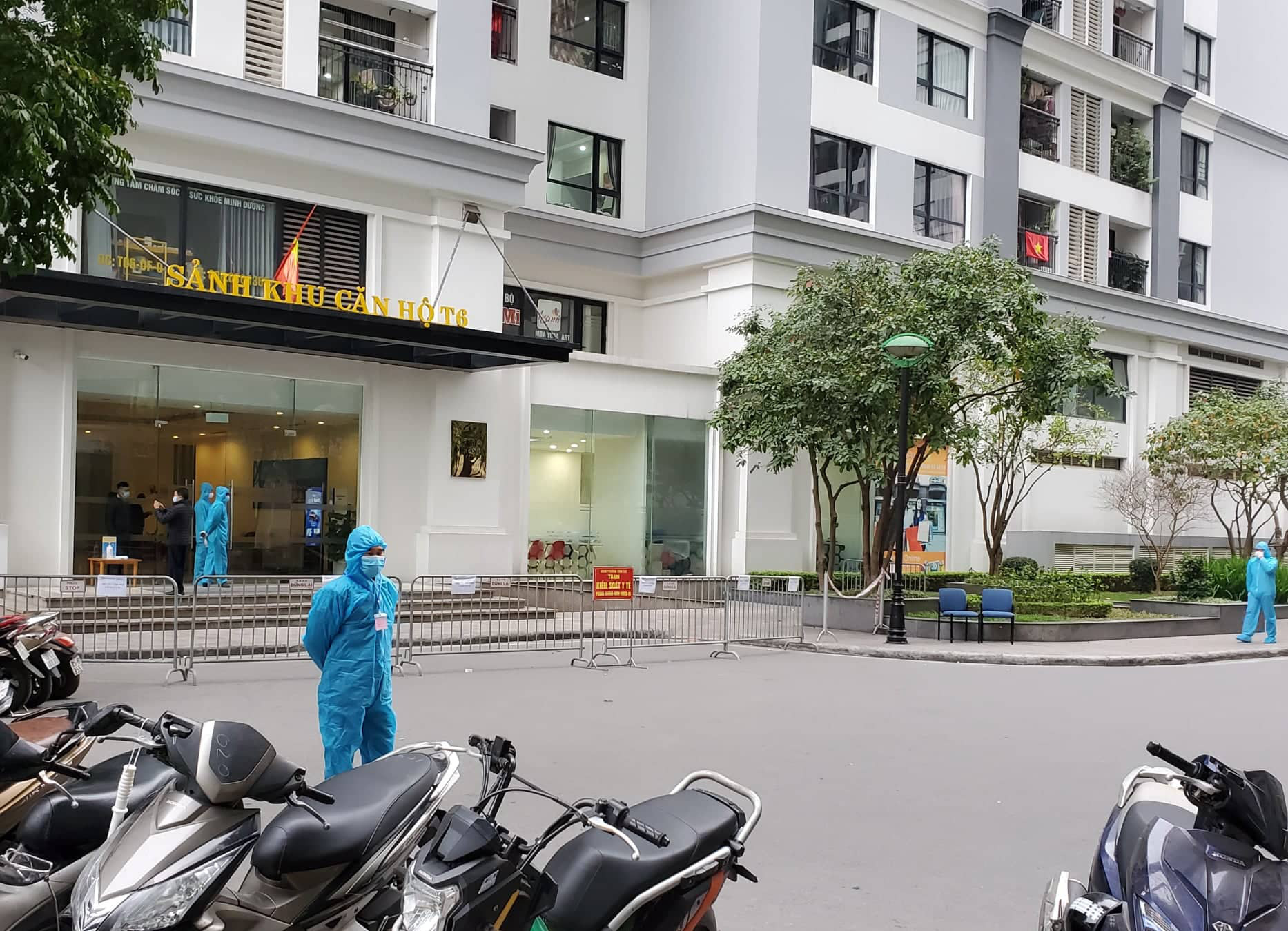 Ca Covid-19 mới ở H&agrave; Nội sống ở chung cư cao cấp, đi sắm tết tại trung t&acirc;m thương mại - Ảnh 3.