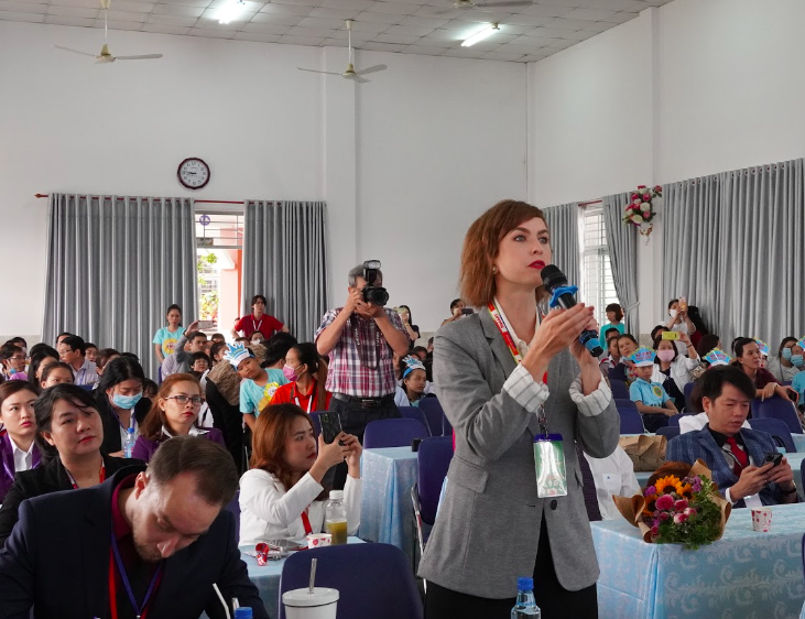 Hơn 200 học sinh tiểu học thi thuyết trình bằng tiếng Anh về khoa học - Ảnh 3.