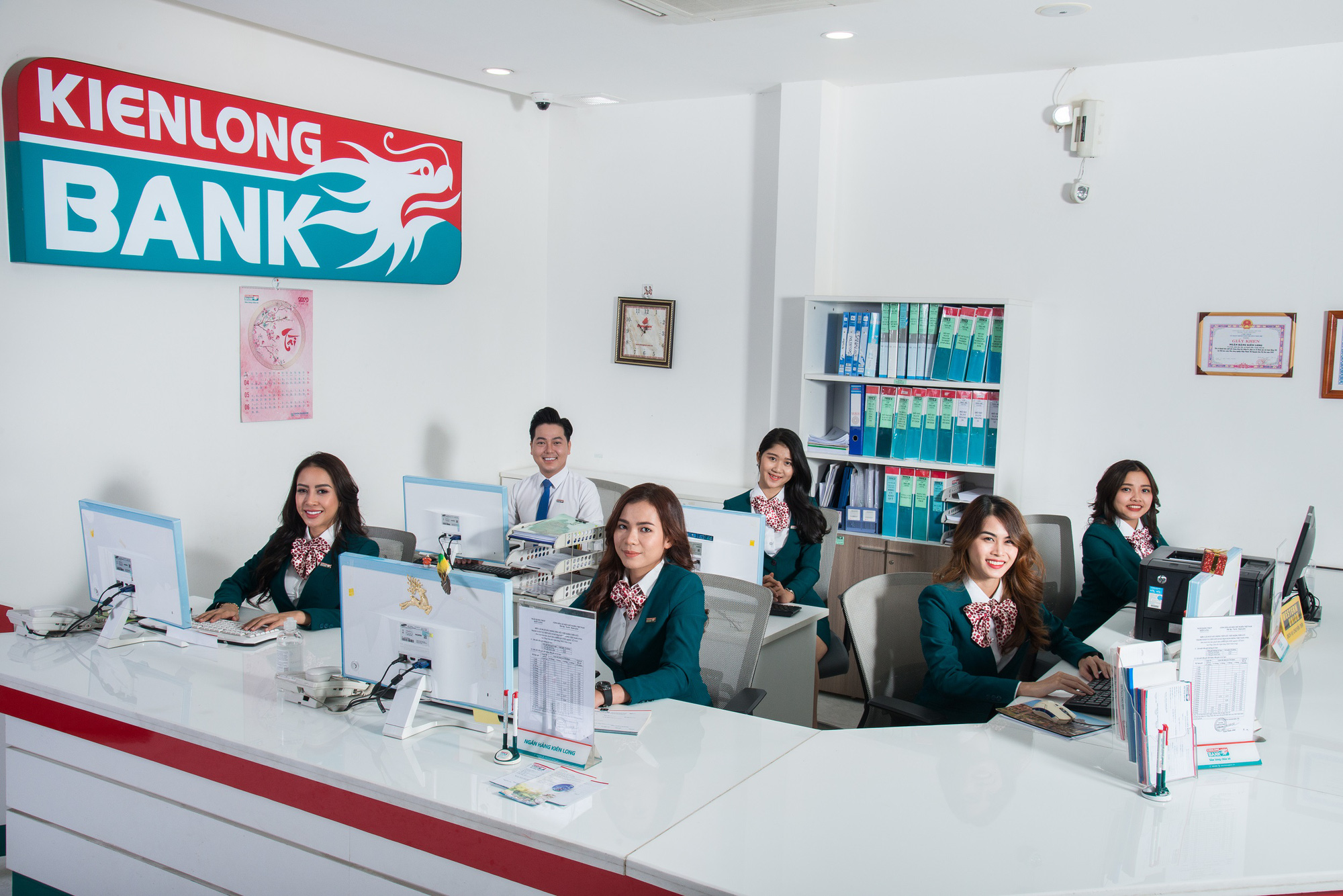 Nữ CEO 36 tuổi của Sunshine Group vào HĐQT Kienlongbank