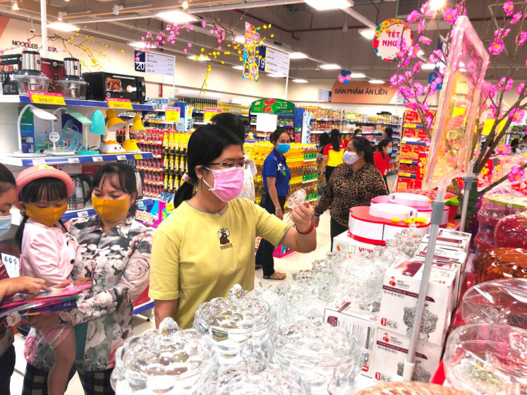 Saigon Co.op đón hơn 2 triệu lượt khách tham quan mua sắm ngày đầu năm