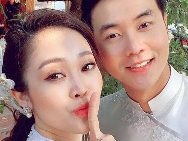 MC nổi tiếng của VTV Thuỳ Linh hạnh phúc rạng ngời bên chồng sắp cưới kém 5 tuổi