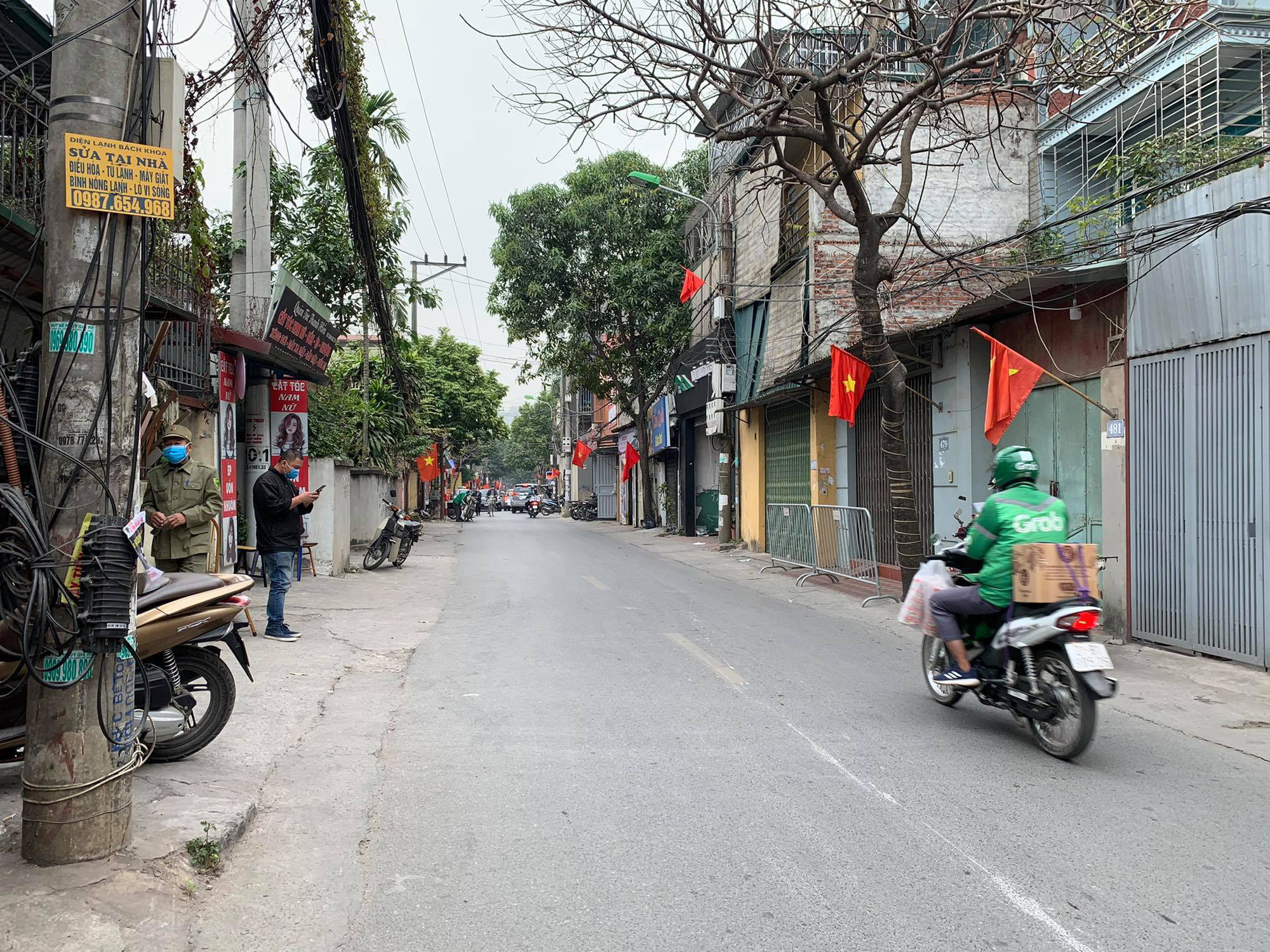 Ca dương t&iacute;nh SARS-CoV-2 mới tại H&agrave; Nội dự 2 đ&aacute;m cưới, lịch tr&igrave;nh phức tạp, kh&ocirc;ng đeo khẩu trang - Ảnh 1.