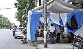 Có được dựng rạp cưới trên vỉa hè hay không?