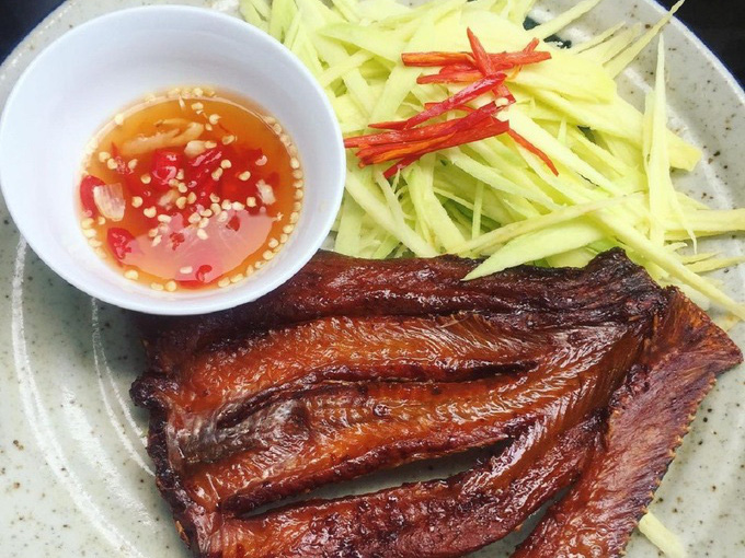 10 đặc sản nên mua làm quà khi du xuân miền Tây