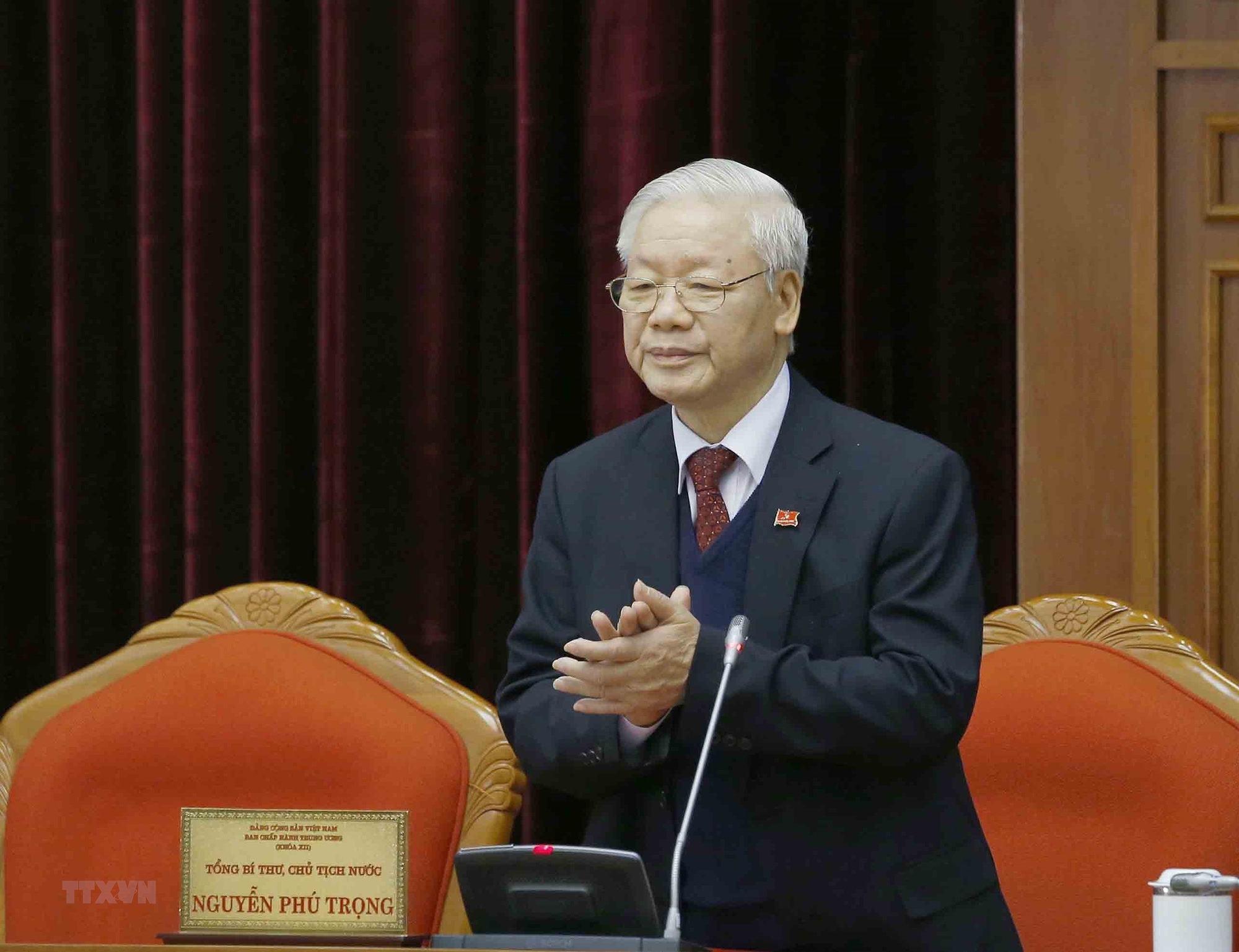 Ch&ugrave;m ảnh: Tổng B&iacute; thư, Chủ tịch nước Nguyễn Ph&uacute; Trọng t&aacute;i đắc cử - Ảnh 6.