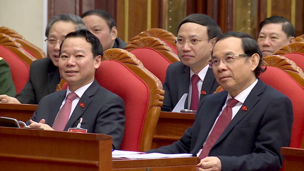 Ch&ugrave;m ảnh: Trung ương kh&oacute;a XIII họp bầu Bộ Ch&iacute;nh trị, Tổng B&iacute; thư - Ảnh 7.