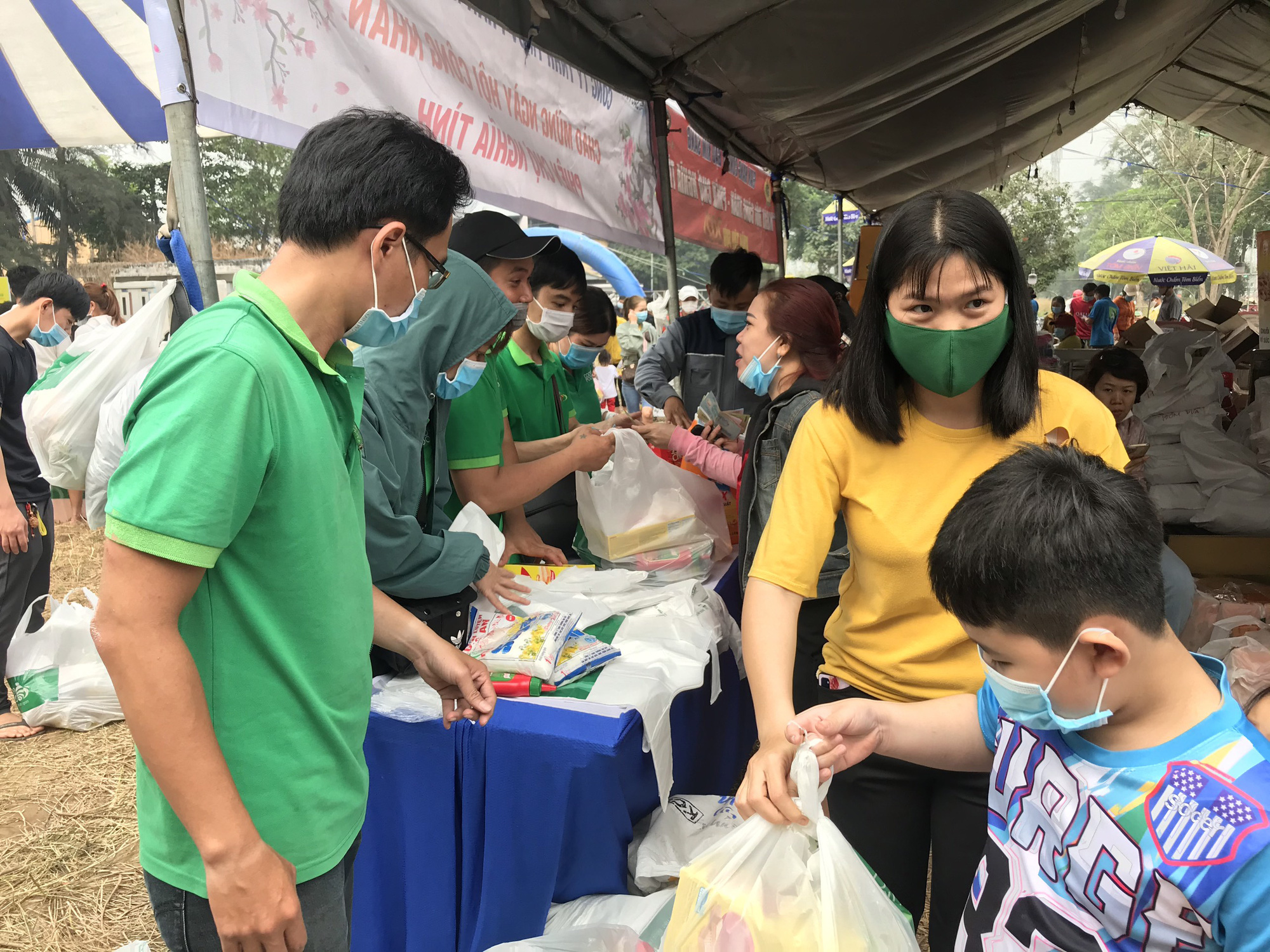 Nhiều hoạt động vui Xuân, đón Tết dành cho công nhân khó khăn