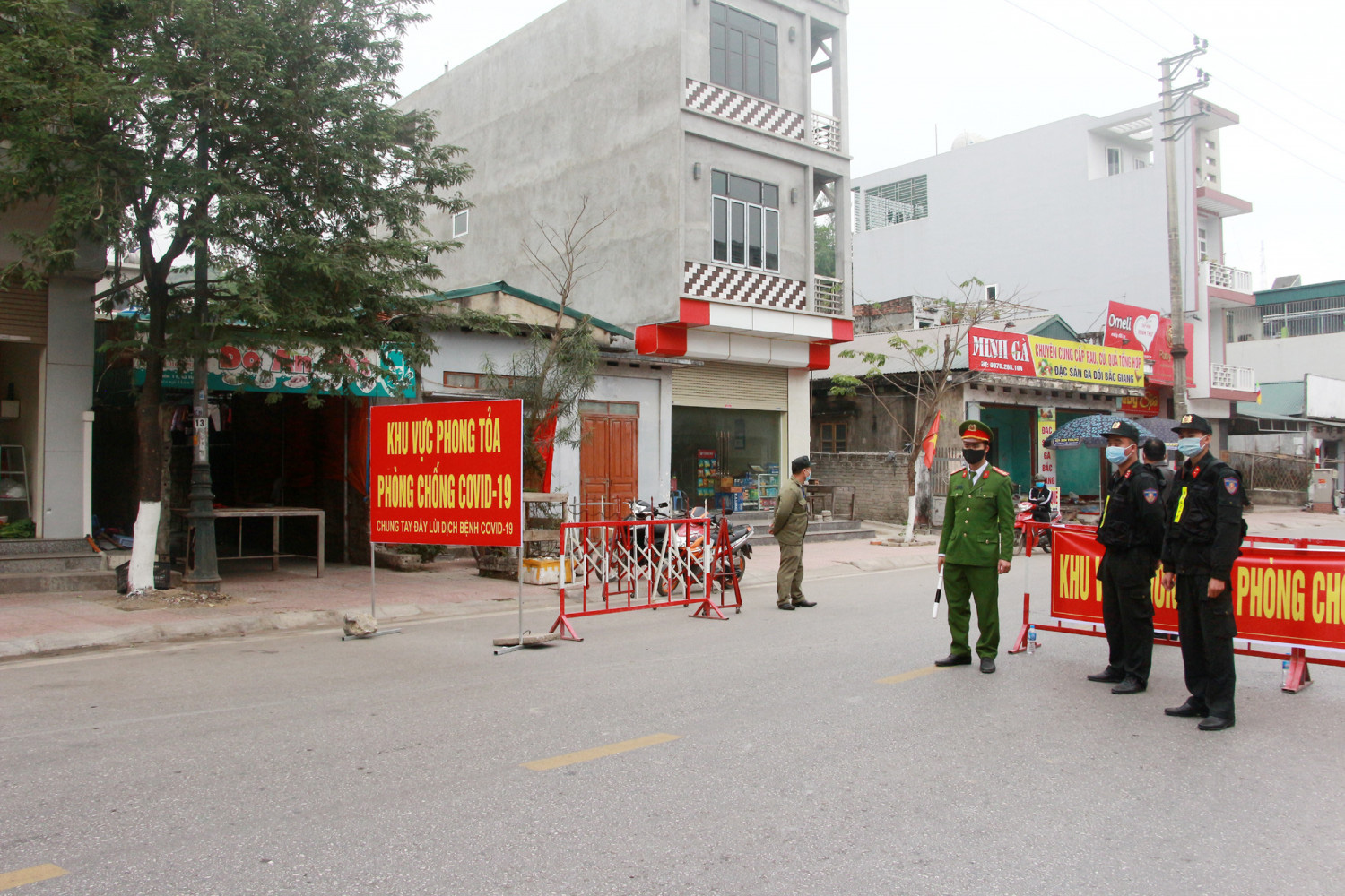 Ca dương t&iacute;nh SARS-CoV-2 ở Quảng Ninh c&oacute; lịch tr&igrave;nh sinh hoạt rất phức tạp - Ảnh 3.