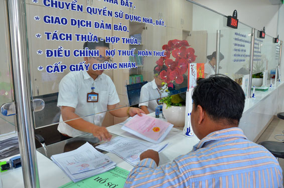 Ngồi ở nhà vẫn làm được sổ đỏ