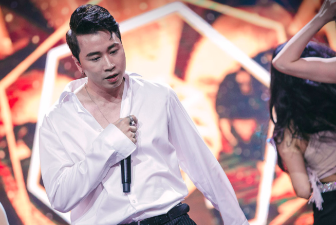 Rapper Karik, Gducky toả sáng bên cạnh Mỹ Tâm, Bằng Kiều - Ảnh 2.