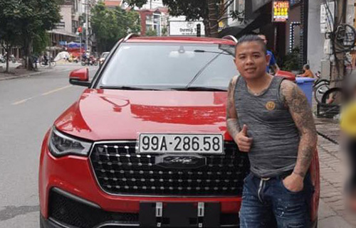 "Thánh chửi" Dương Minh Tuyền ở đâu khi xe ôtô bị nã đạn hoa cải?