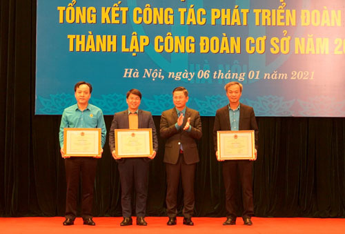 Hà Nội: Kết nạp 33.111 đoàn viên