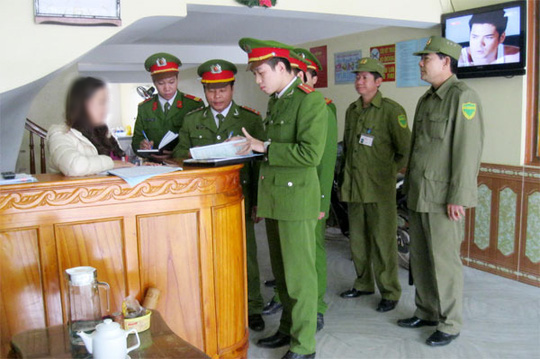 Công an hỏa tốc “đi từng ngõ, gõ từng nhà” tìm 4 người Trung Quốc nhập cảnh trái phép