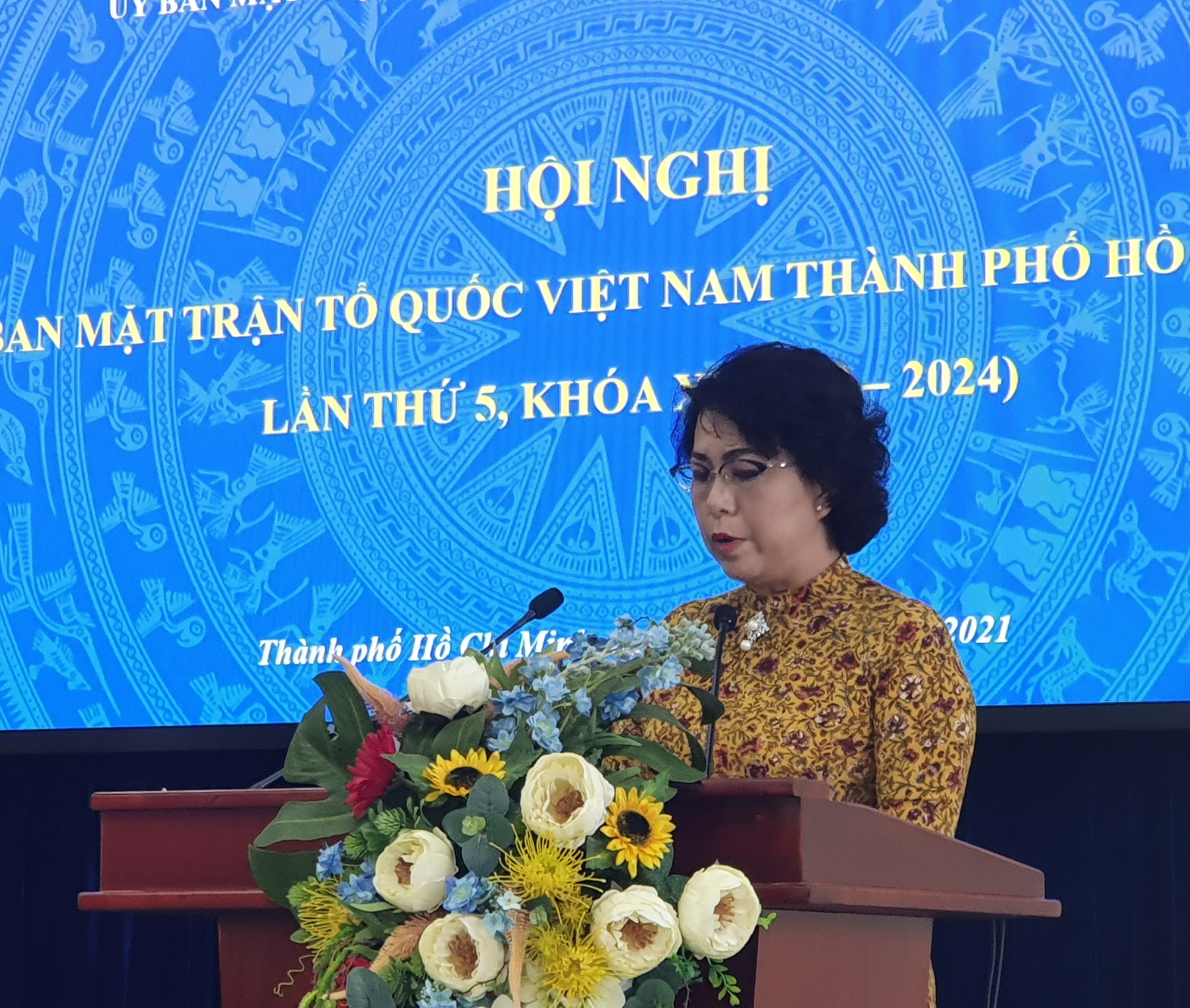 TP HCM tiếp nhận gần 500 tỉ đồng ủng hộ đồng b&agrave;o bị thi&ecirc;n tai, ph&ograve;ng- chống Covid-19  - Ảnh 2.