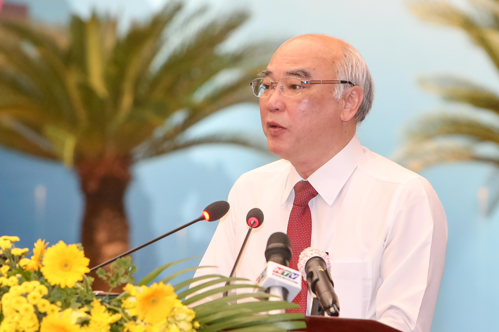 C&ocirc;ng việc của người l&agrave;m tuy&ecirc;n gi&aacute;o rất thầm lặng! - Ảnh 1.