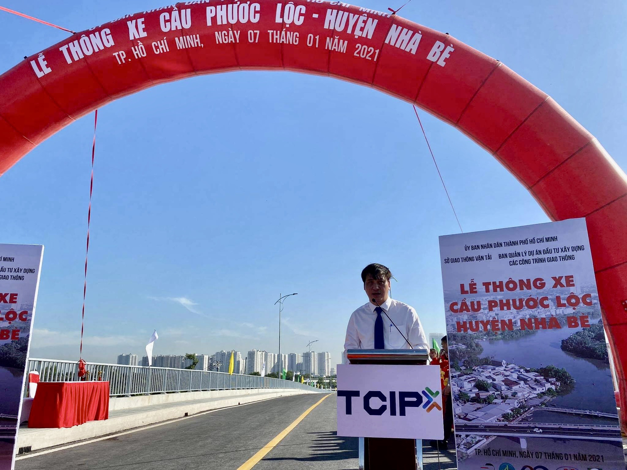 Cầu Phước Lộc th&ocirc;ng xe,  người d&acirc;n Nh&agrave; B&egrave; vỡ &ograve;a niềm vui! - Ảnh 2.