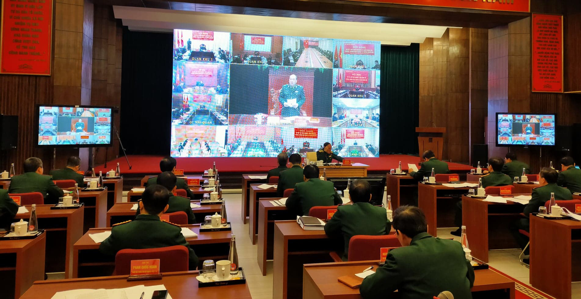 Đề xuất kh&ocirc;ng đưa người nhập cảnh về c&aacute;ch ly tại Thủ đ&ocirc; H&agrave; Nội - Ảnh 1.