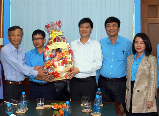 Chăm lo Tết chu đáo cho đoàn viên và người lao động