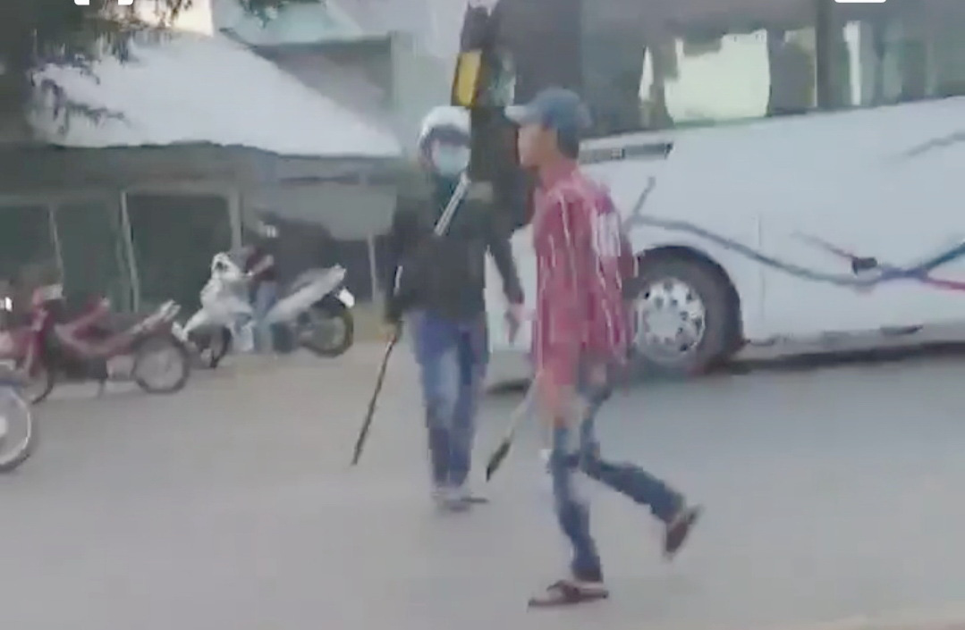 Bắt nhóm hỗn chiến chém chết người