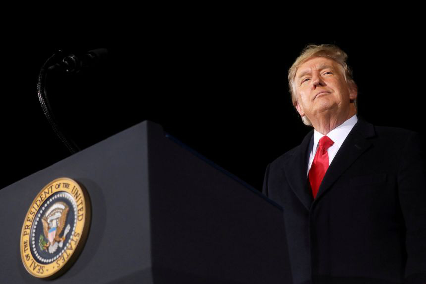 Ông Trump tìm được 2 luật sư lấp chỗ trống
