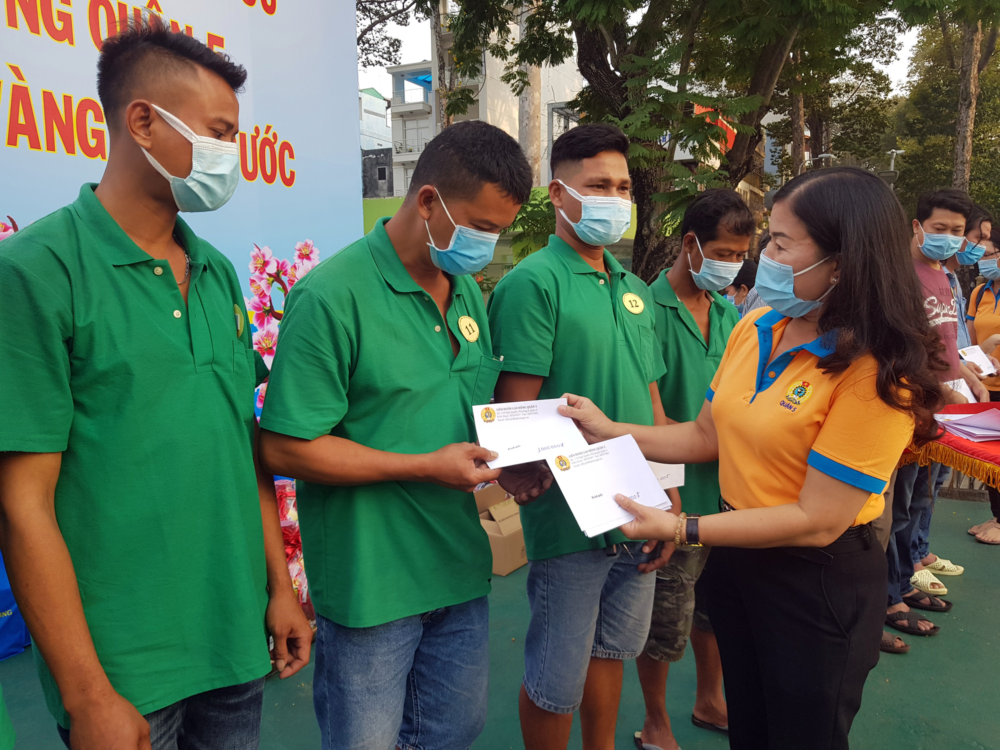 Mang Tết đến đo&agrave;n vi&ecirc;n nghiệp đo&agrave;n - Ảnh 1.