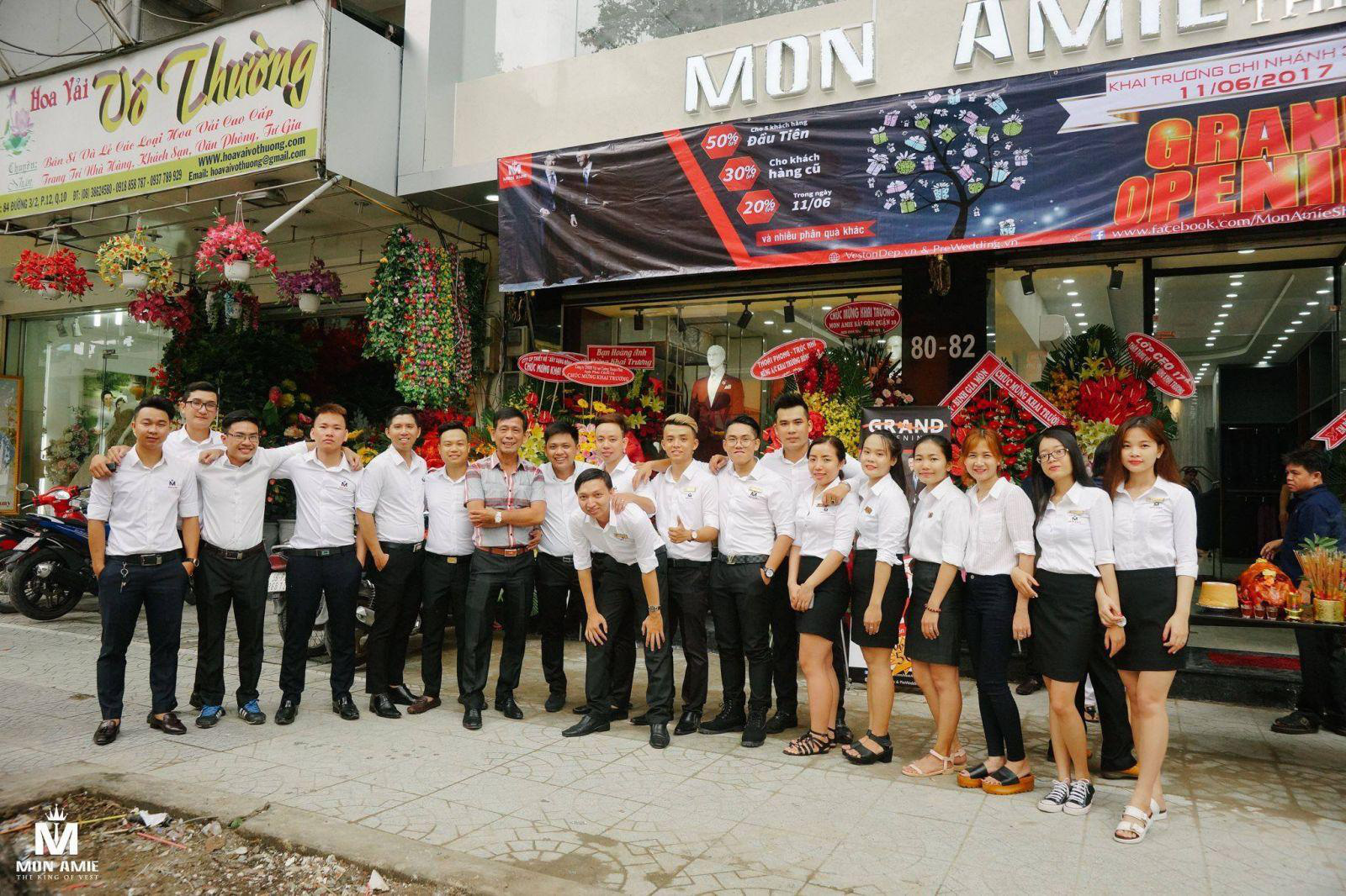 Đặng Khang - CEO Mon Amie, người viết n&ecirc;n c&acirc;u chuyện về hệ thống may đo đầu ti&ecirc;n tại Việt Nam. - Ảnh 4.