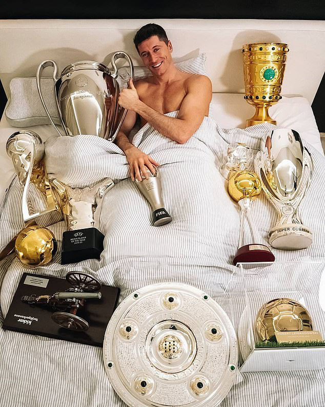 Robert Lewandowski: Không cần Quả bóng vàng để tỏa sáng - Ảnh 7.