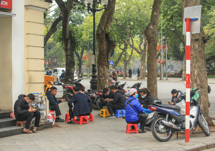 Người đến điểm tham quan, du lịch, giải tr&iacute;, khu t&acirc;m linh phải đeo khẩu trang - Ảnh 5.