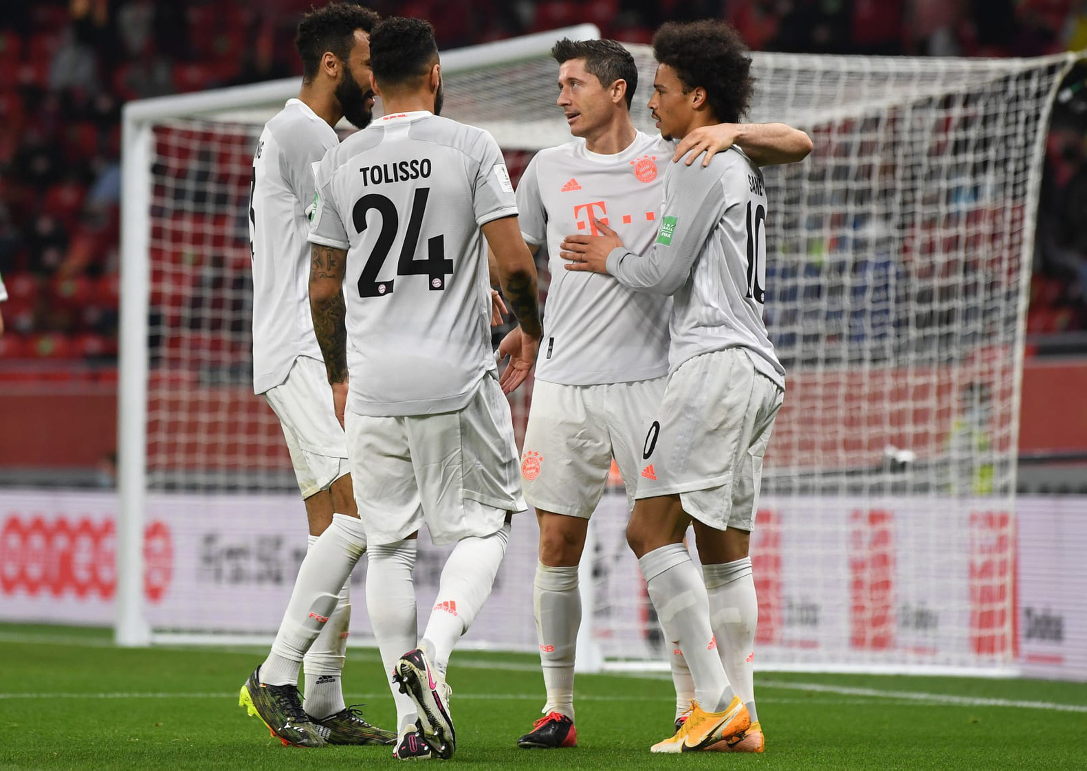 Robert Lewandowski: Không cần Quả bóng vàng để tỏa sáng - Ảnh 3.