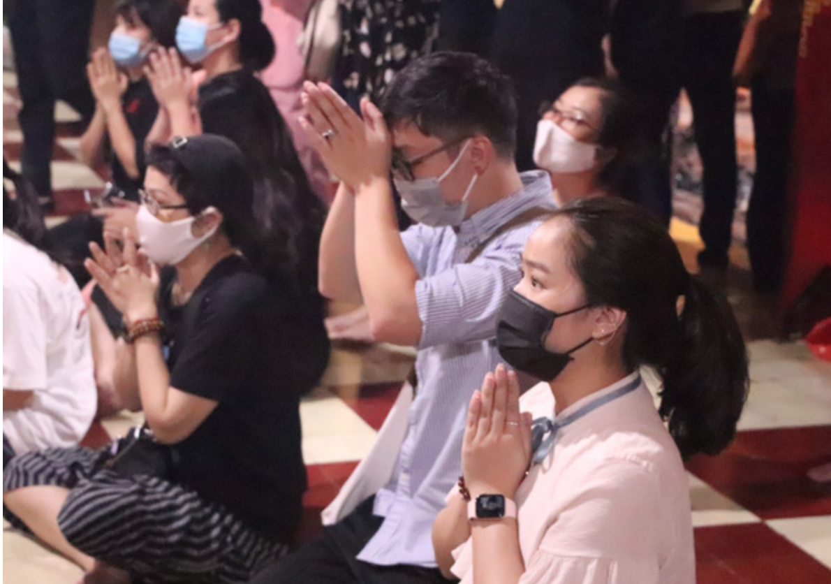Người đến điểm tham quan, du lịch, giải trí, khu tâm linh phải đeo khẩu trang