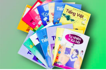 Bộ trưởng Ph&ugrave;ng Xu&acirc;n Nhạ ph&ecirc; duyệt danh mục s&aacute;ch gi&aacute;o khoa lớp 2, lớp 6 - Ảnh 2.
