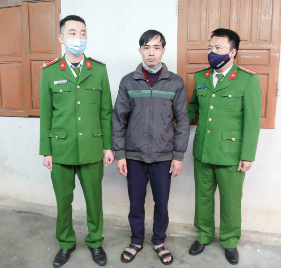 Bắt khẩn cấp nghi phạm đ&acirc;m c&ocirc; g&aacute;i ở c&ugrave;ng d&atilde;y trọ 17 nh&aacute;t để cướp t&agrave;i sản - Ảnh 1.