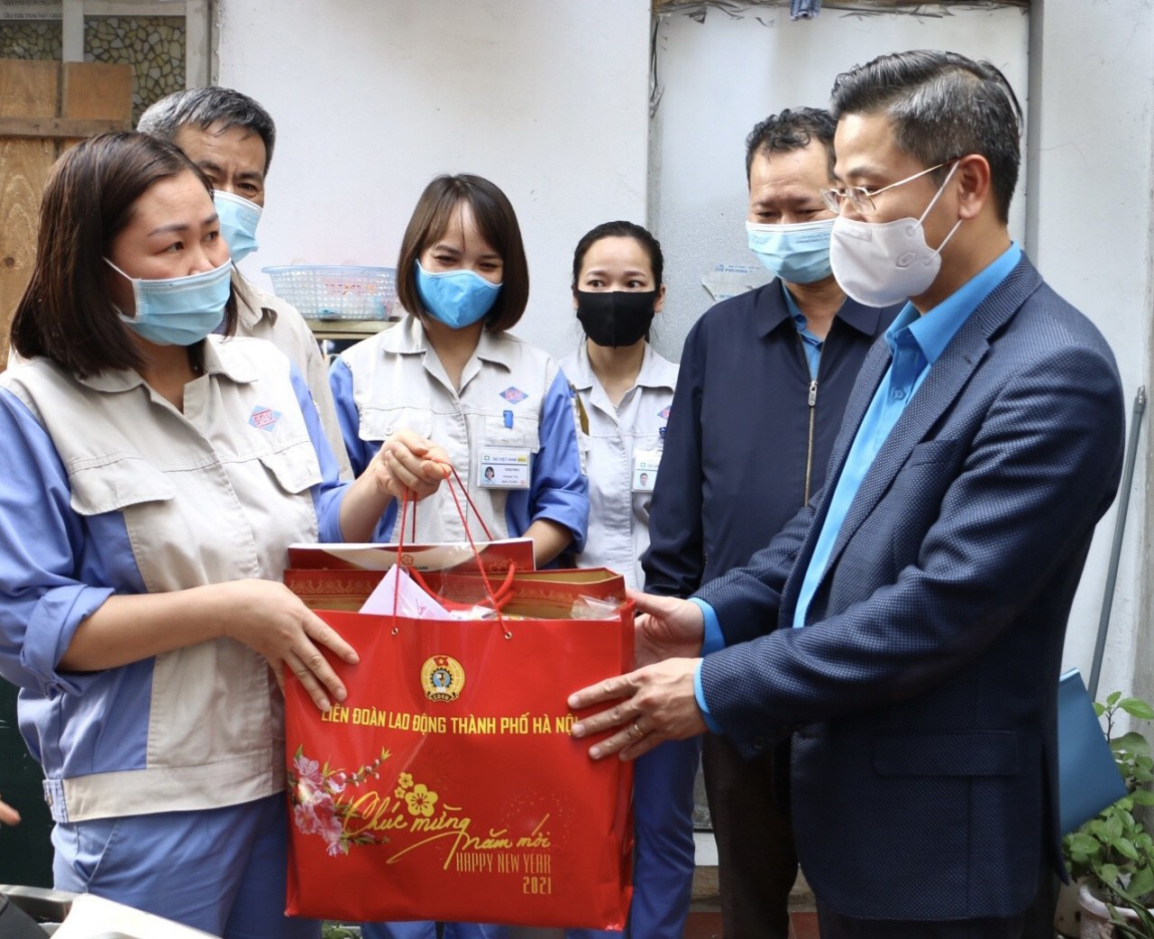 Công đoàn nhiều địa phương lo Tết cho công nhân xa quê