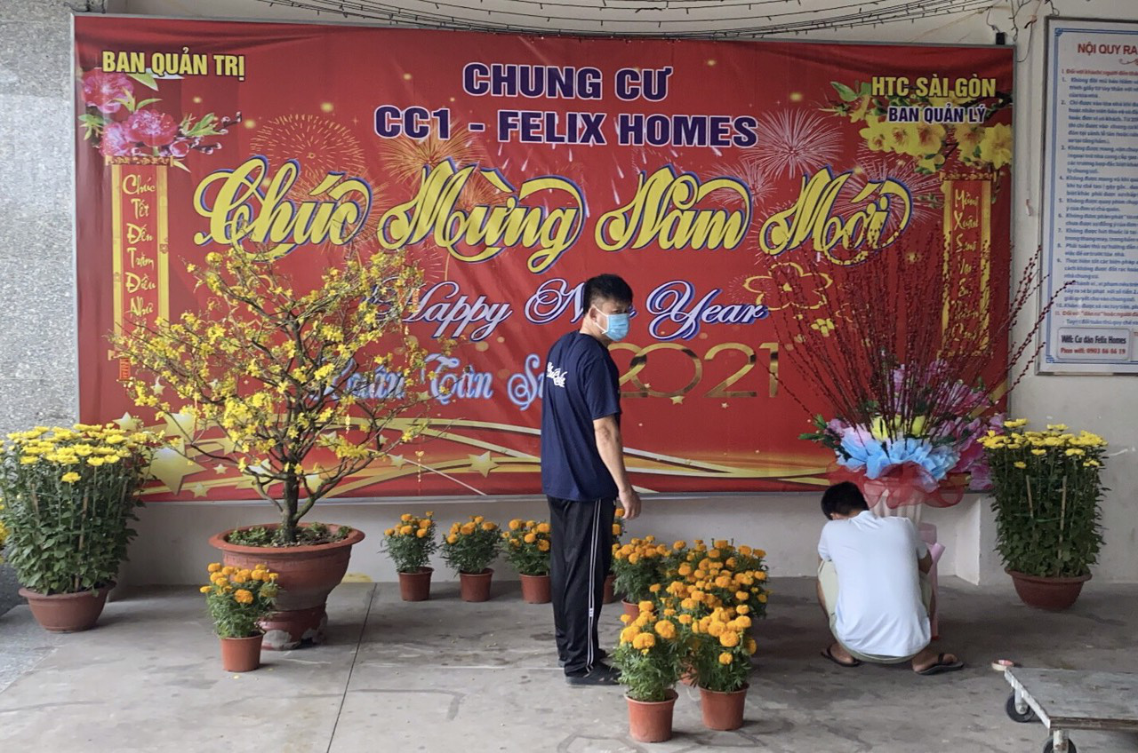 Clip: Kh&ocirc;ng kh&iacute; đ&oacute;n Tết b&ecirc;n trong chung cư bị phong toả - Ảnh 4.