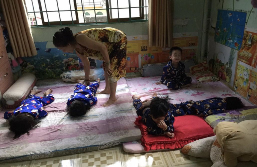 Ca sinh 5 đầu ti&ecirc;n ở TP HCM b&acirc;y giờ ra sao? - Ảnh 14.