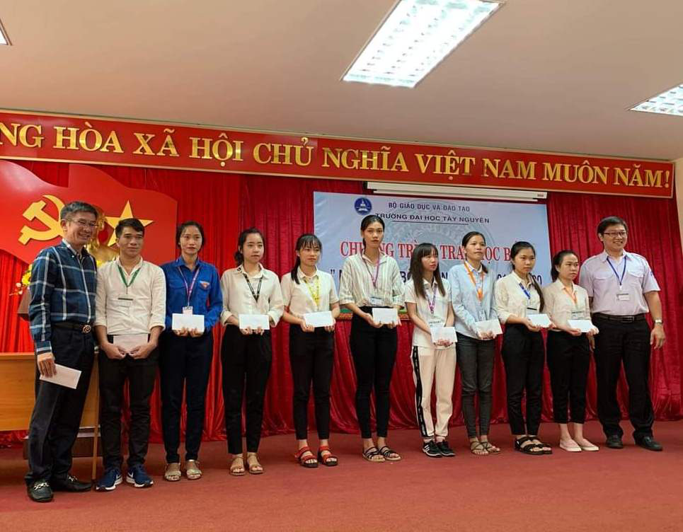 Bảo trợ con người vì đất nước ngày mai
