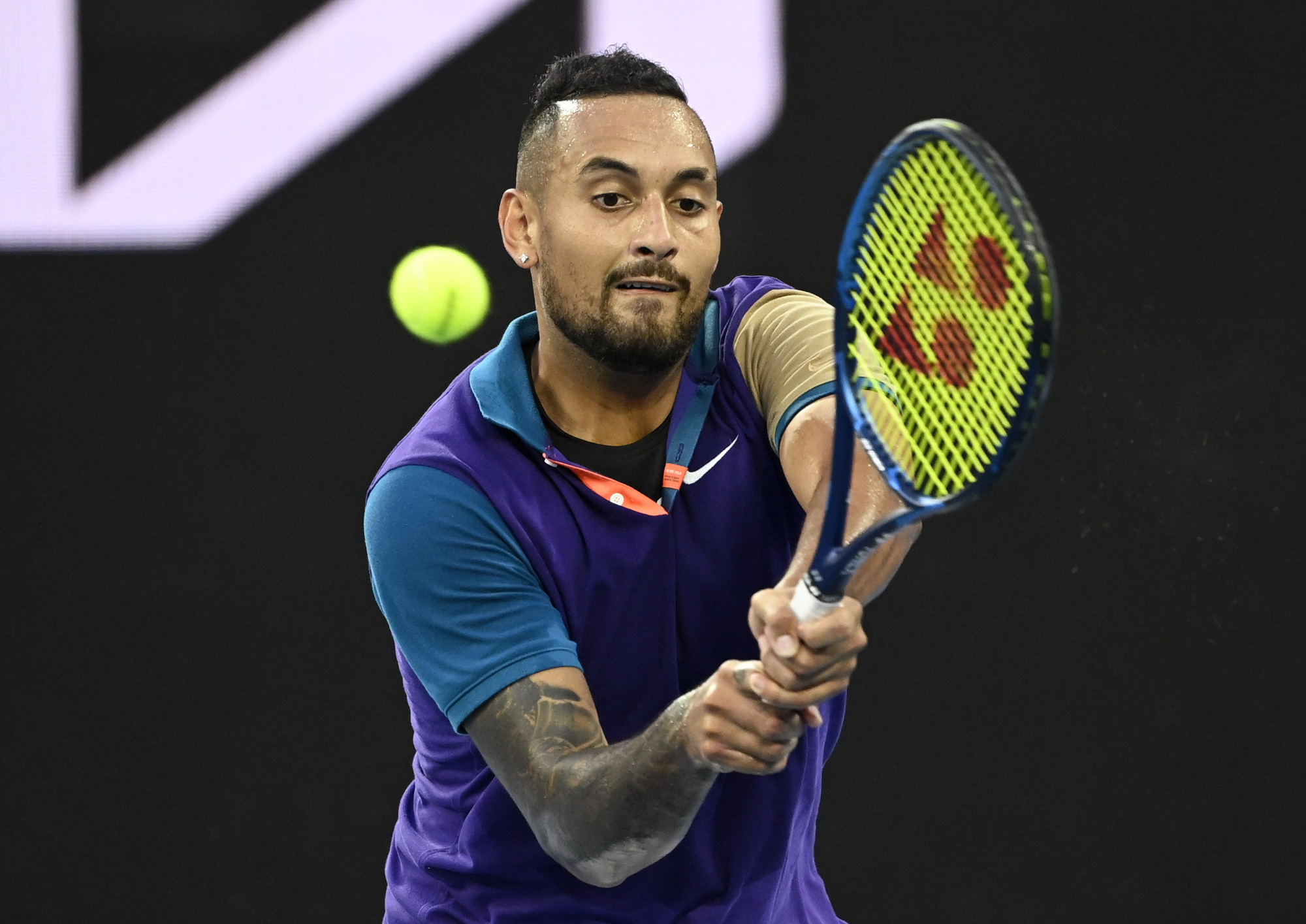 G&atilde; trai hư Kyrgios bị quật ng&atilde; bởi Dominic Thiem - Ảnh 4.