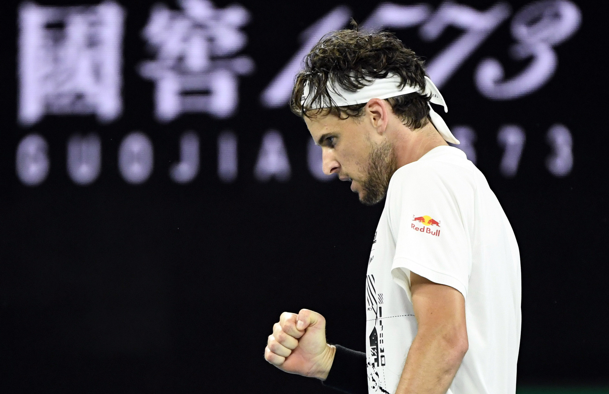 G&atilde; trai hư Kyrgios bị quật ng&atilde; bởi Dominic Thiem - Ảnh 6.
