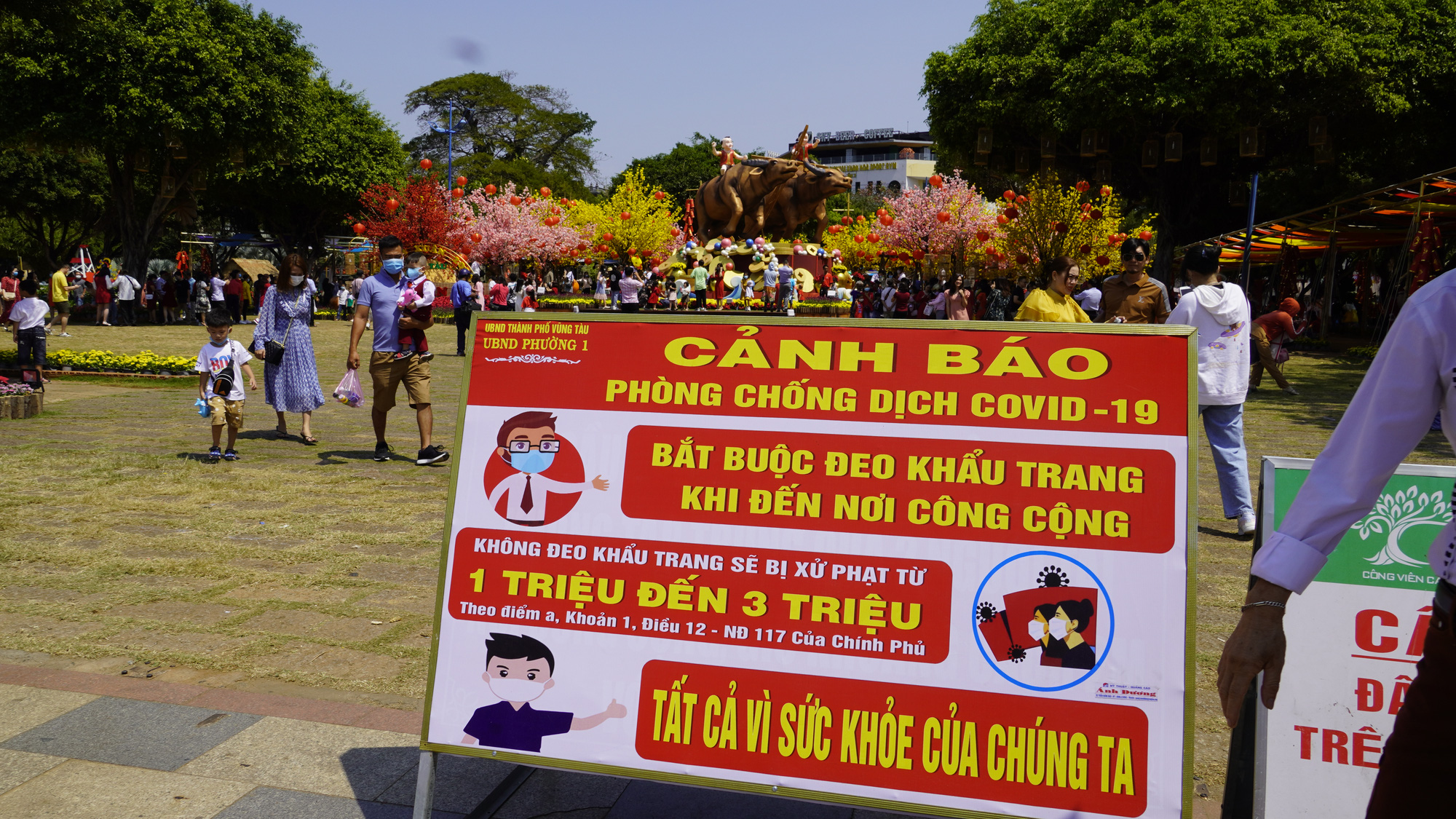 Vụ 5 thủy thủ tàu Singapore nghi mắc Covid-19: Một người tử vong là do tự tử