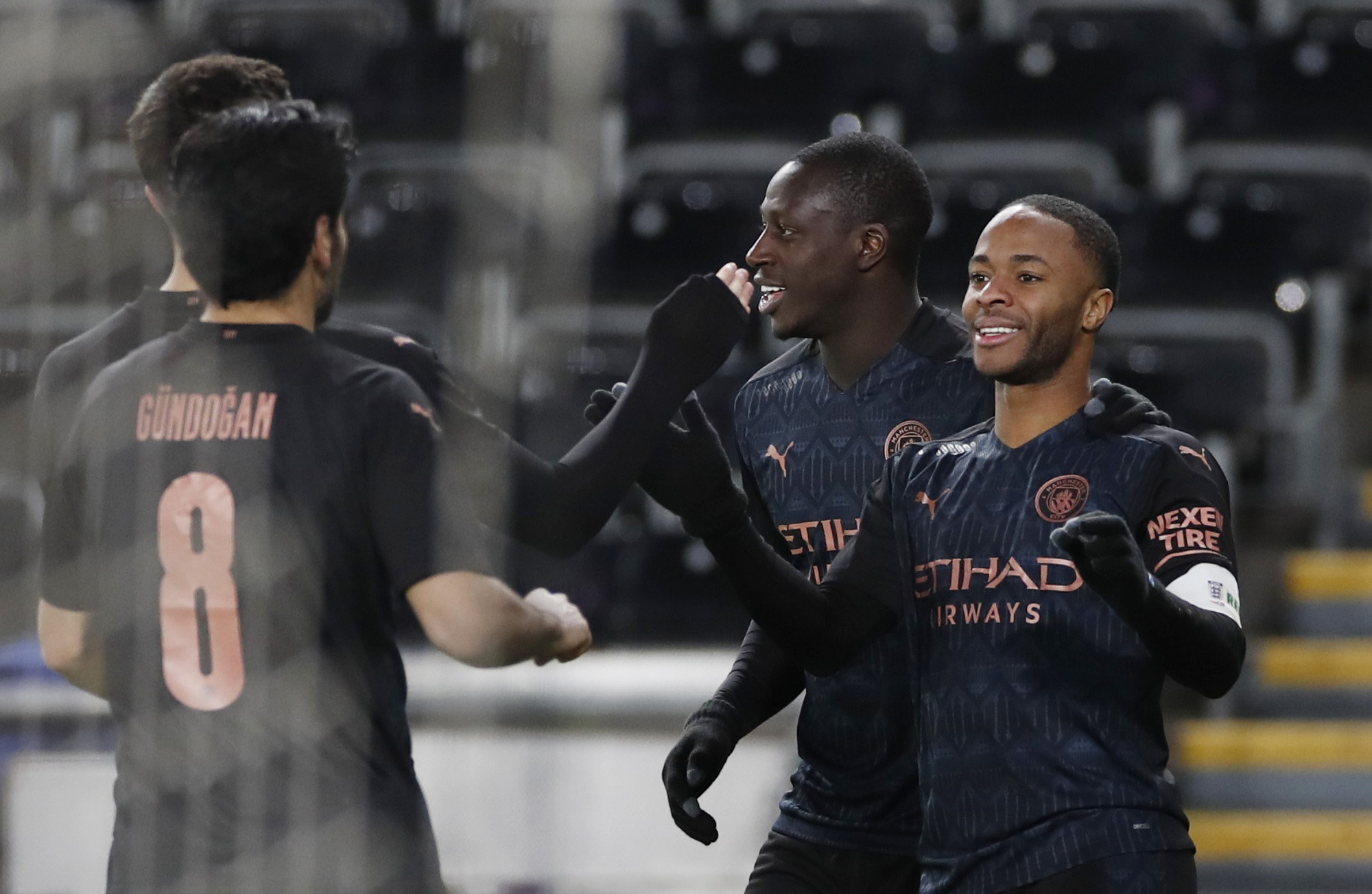Rực lửa đại chiến Man City -Tottenham, ngư ông Man United hóng bất ngờ ở Etihad - Ảnh 4.