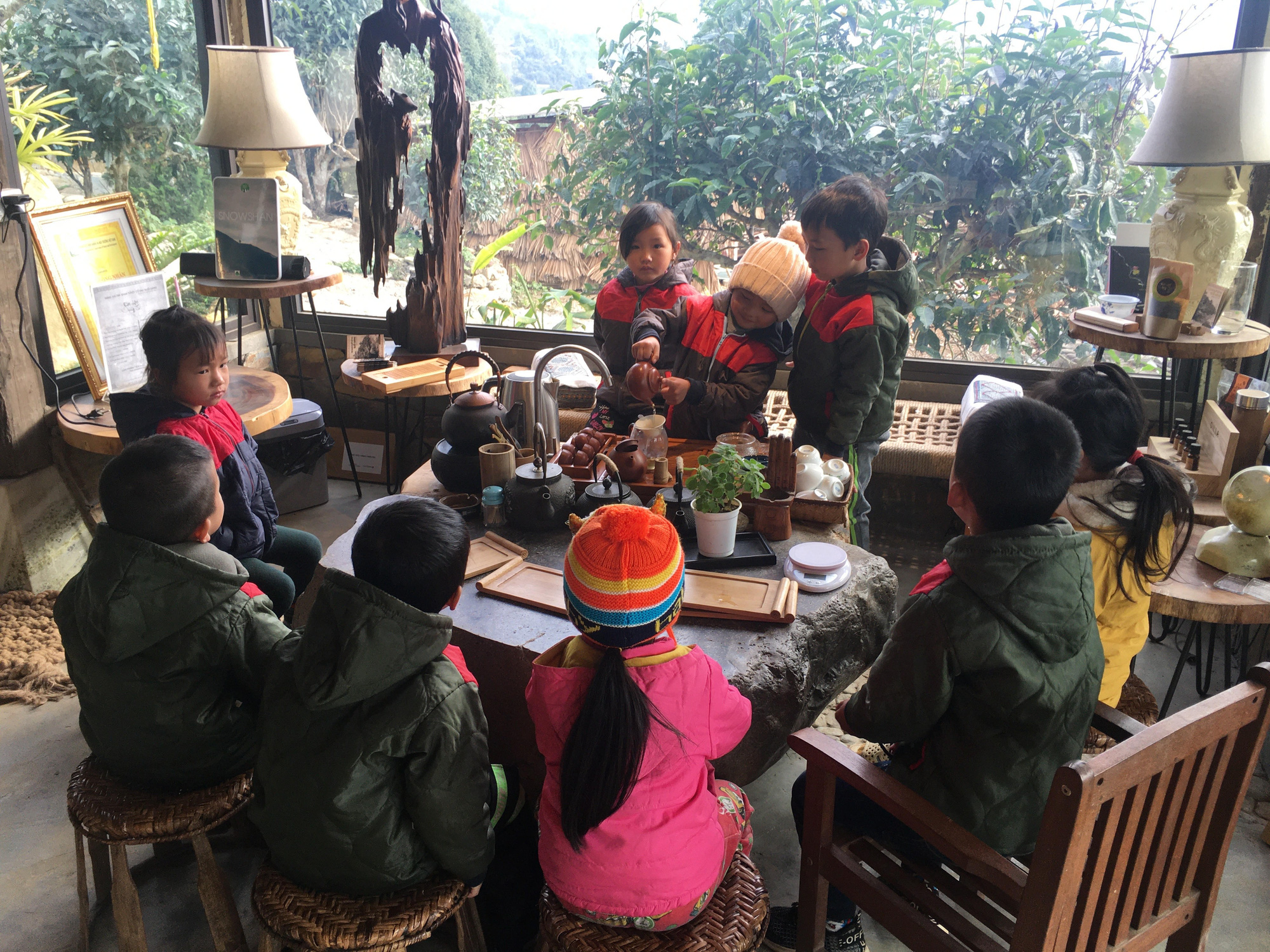 Lớp học STEM của học sinh người Mông