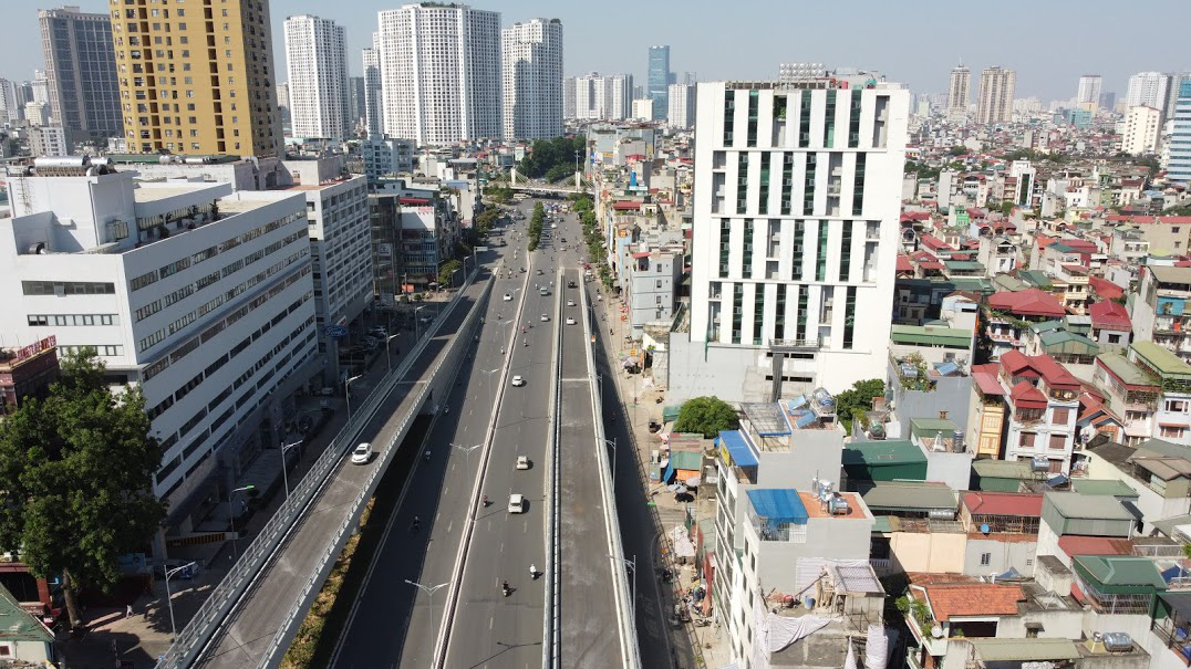 Toàn cảnh những công trình gỡ ùn tắc giao thông cho Hà Nội thời gian qua - Ảnh 13.
