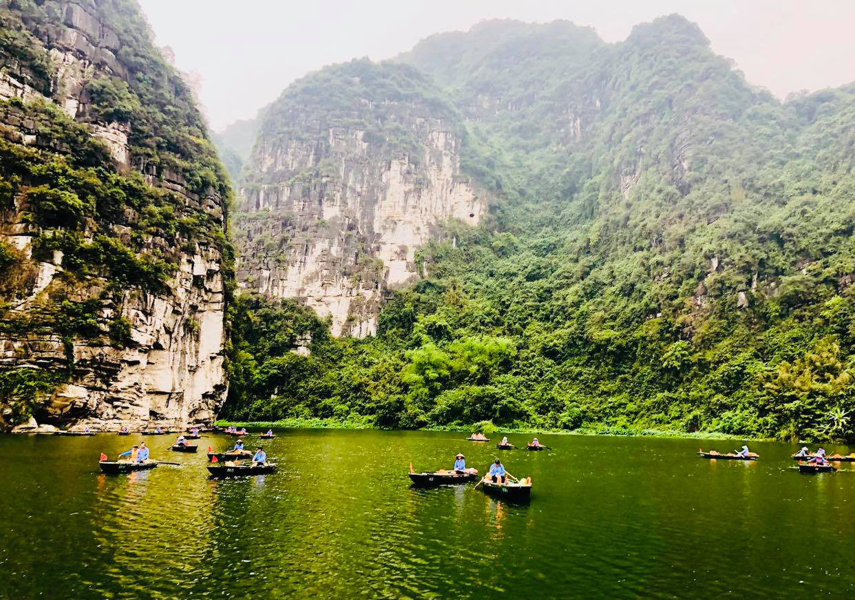 Những điểm check-in nổi tiếng miền Bắc nhất định phải đến - Ảnh 18.