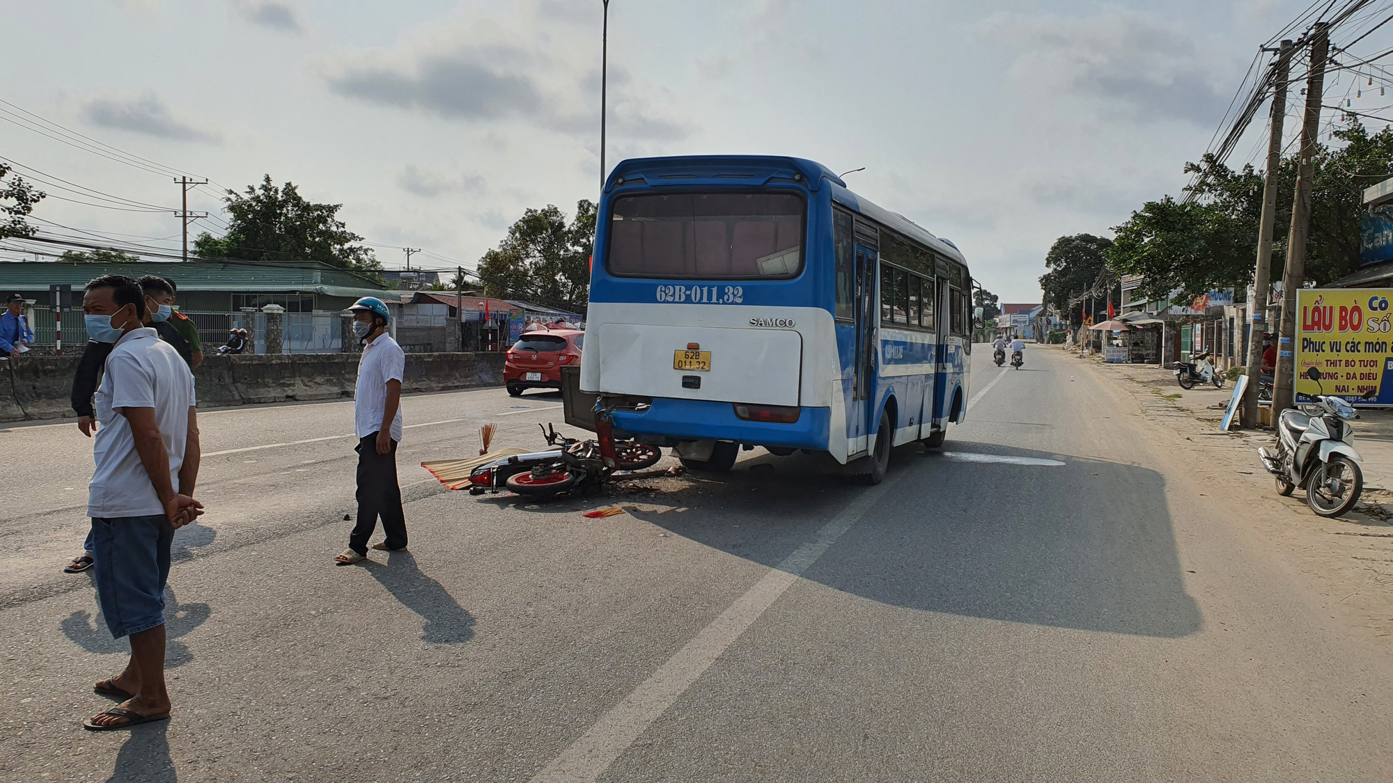 Bà Rịa-Vũng Tàu: Trong 5 ngày Tết, nhiều vụ tử vong do đâm vào gốc cây, trụ điện