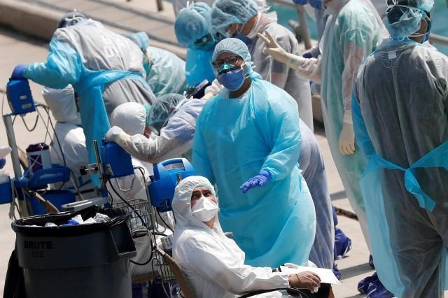 To&agrave;n cảnh đại dịch Covid-19 tr&ecirc;n thế giới v&agrave; Việt Nam - Ảnh 1.