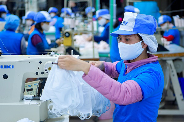 Chính thức tăng lương tối thiểu vùng từ 1-1-2026 - Ảnh 1.