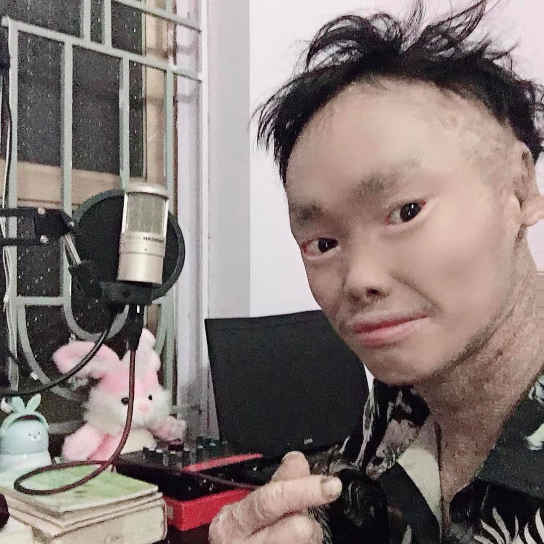 T&igrave;nh y&ecirc;u của ch&agrave;ng trai người c&aacute; - Ảnh 1.