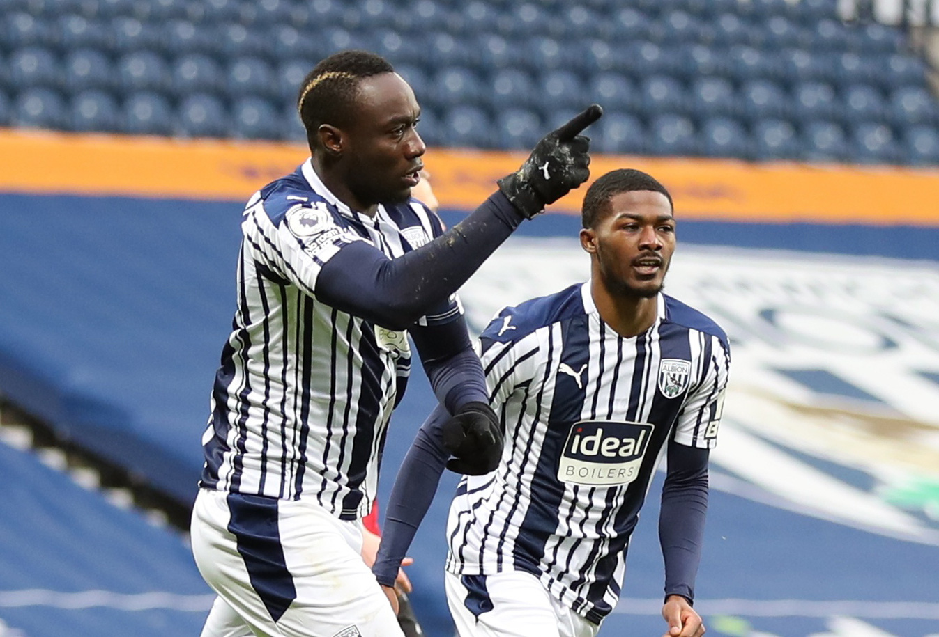 Trọng t&agrave;i giải cứu chủ nh&agrave;, Man United mất điểm cay đắng trước West Brom - Ảnh 3.